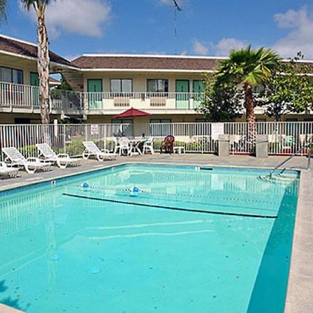 Motel 6 Vallejo - Maritime North エクステリア 写真